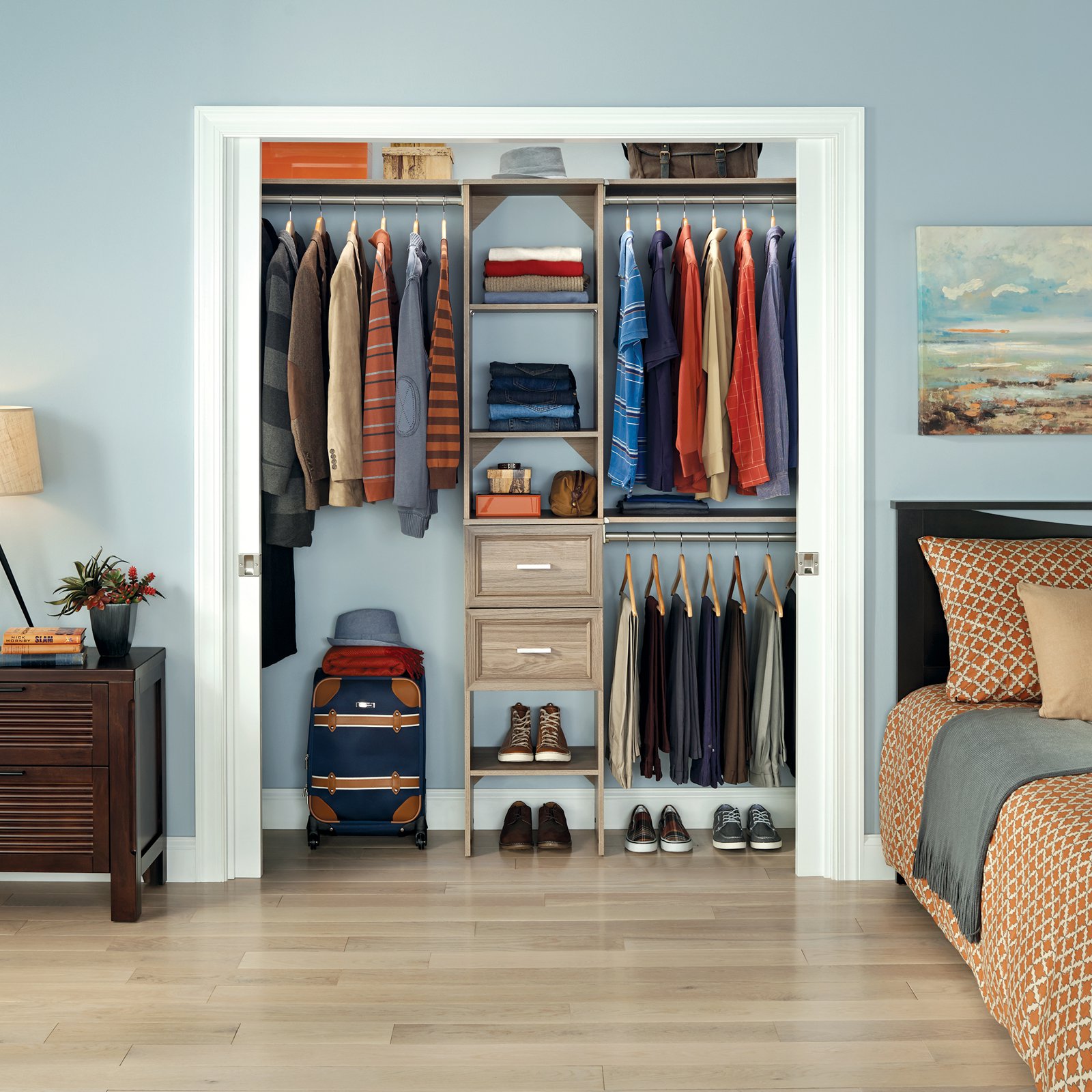 Closet moderno minimalista empotrado